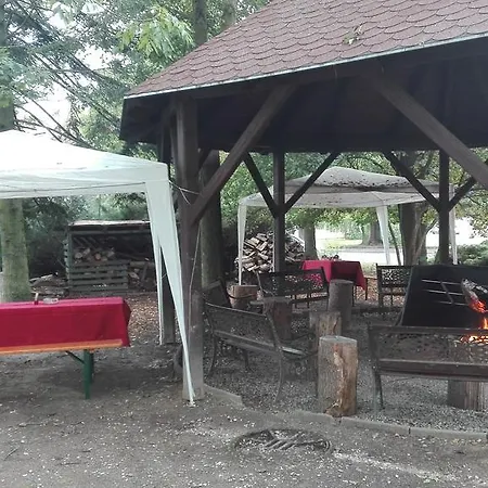 V Raji * Strakonice